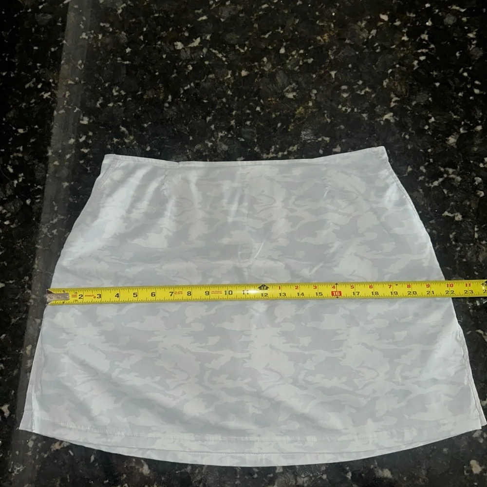 Tasc Performance - Chic Camo Mini skort - Picture 1 of 7
